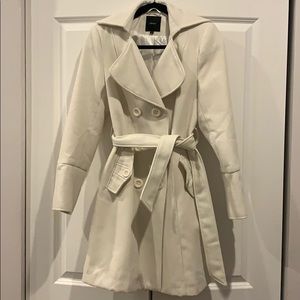 Forever 21 ivory peacoat